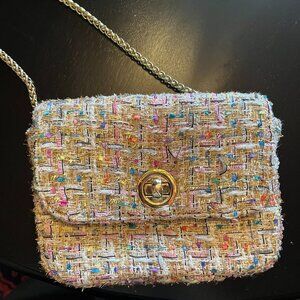 Multi Colored Fabric Crossbody Purse with Gold Link Chain Strap Kassiopea